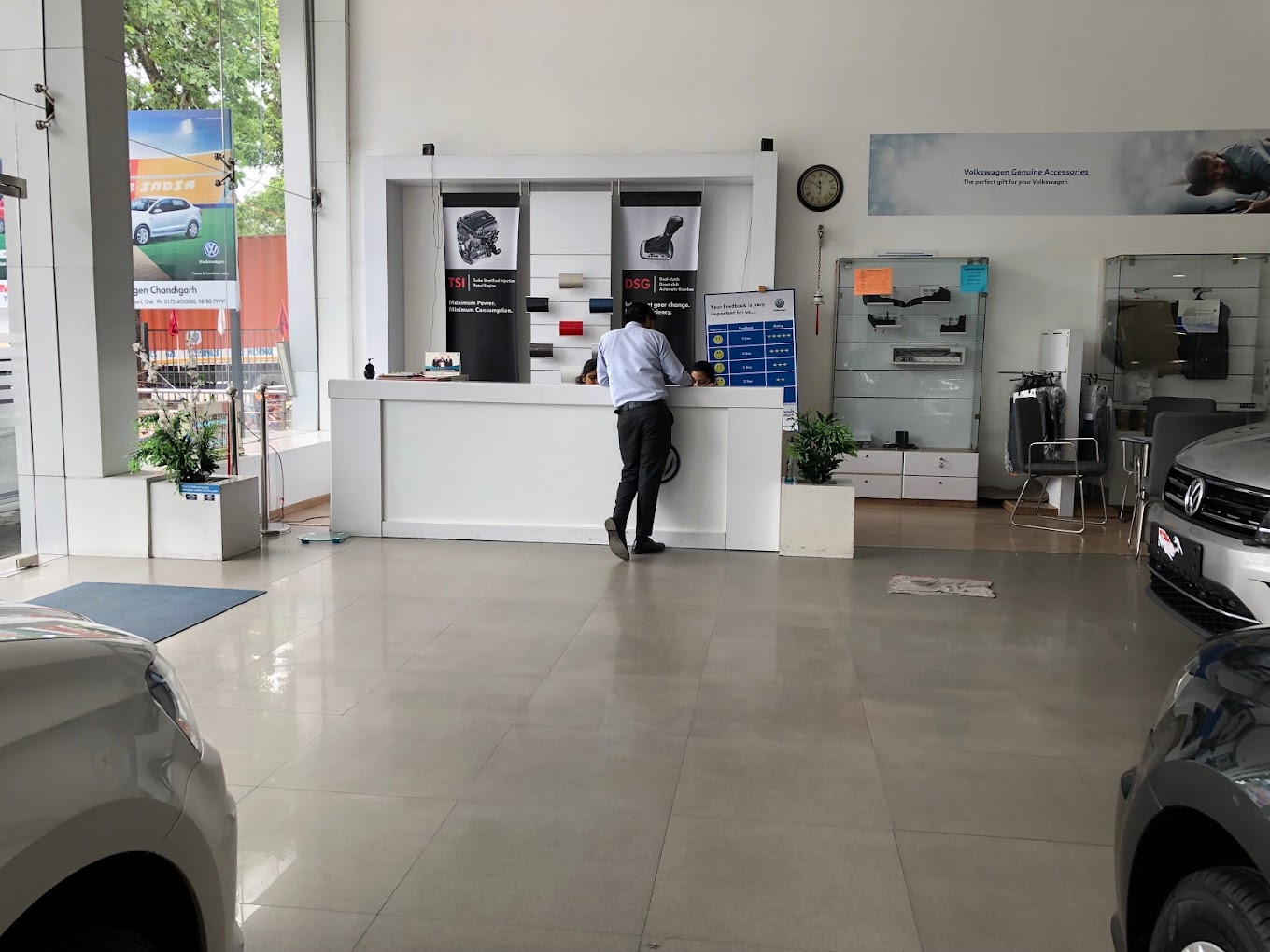 Volkswagen Chandigarh Showroom - Automobile Dealers in India