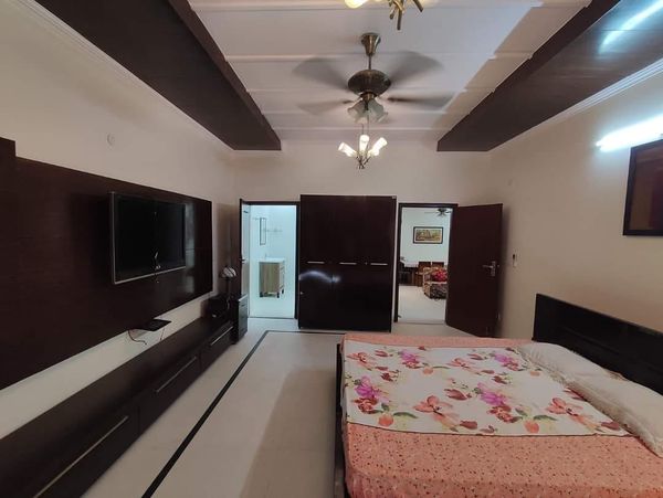 "Discover Quality Accommodation at Dilshad Khan PG" - PGs & Guest Houses in India