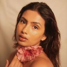 "Unveiling Beauty: Aashna Hegde’s Journey to Influencer Stardom - Beauty Influencers in India