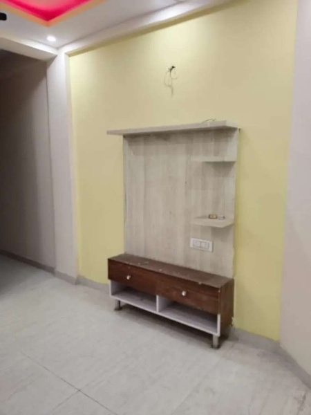 1 BHK Flat for Sale in DLF Dilshad Ext-2 – 450 sq. ft, Prime Location!" - Flats & Apartments in India