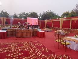 Signature Banquet and Party Lawn |    Best  wedding hotels in Delhi| Top resorts in Delhi - Professional Services in India