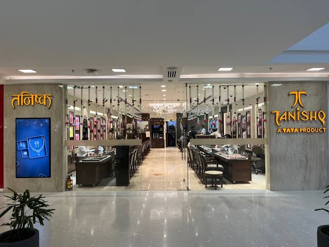 Tanishq Jewellers, sector 17, Chandigarh - Advertising Agencies in India