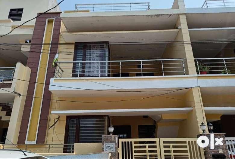 "Spacious 1BHK Semi-Furnished Apartment for Rent in JTPL Township, Kharar - Clean and Ready to Move In!" - Flats & Apartments in India