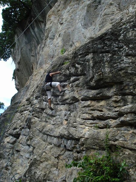 "Introducing South Delhi’s Premier Indoor Climbing Gym – Leisure Rock Climbing by DelhiRock!" - Rock Climbing Clubs in India