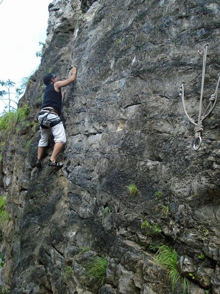 "Introducing South Delhi’s Premier Indoor Climbing Gym – Leisure Rock Climbing by DelhiRock!" - Rock Climbing Clubs in India