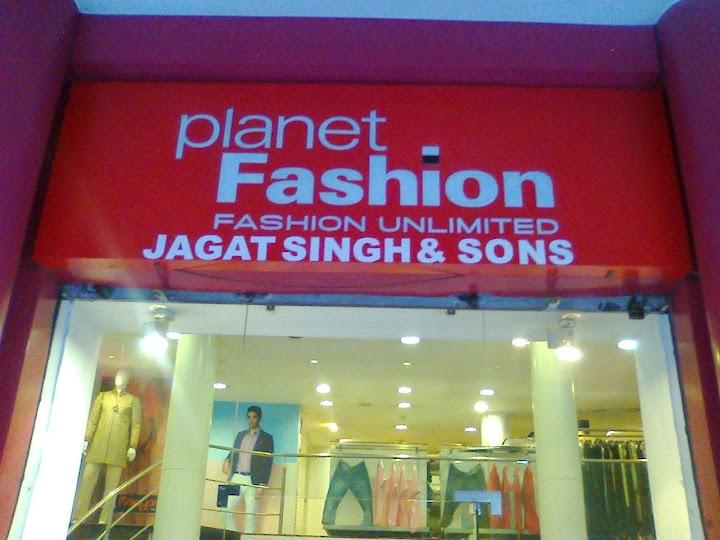 Buy 2, Get 2 on clothes at Planet Fashion, Chandigarh