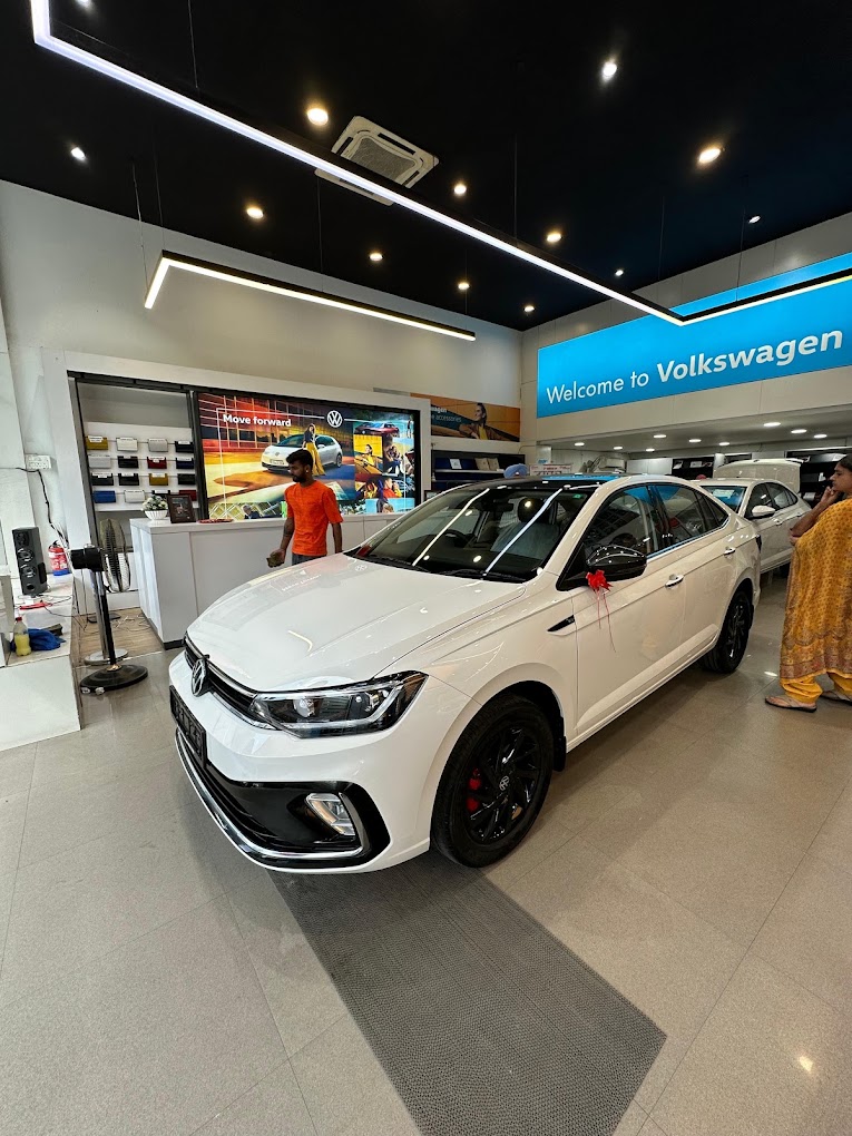 Volkswagen Chandigarh Showroom - Automobile Dealers in India