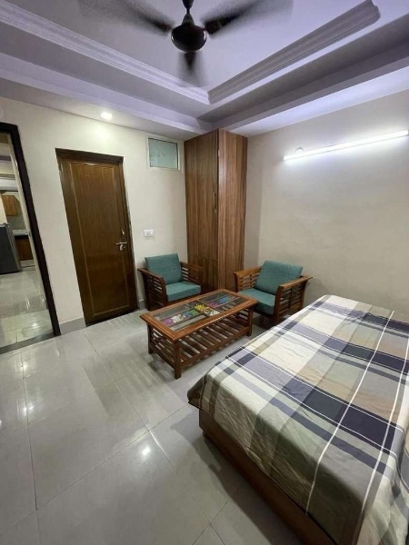 Spacious 1 BHK, 1 Bath, 800 sq. ft. Property Available for Rent in DLF Phase 3 - Flats & Apartments in India